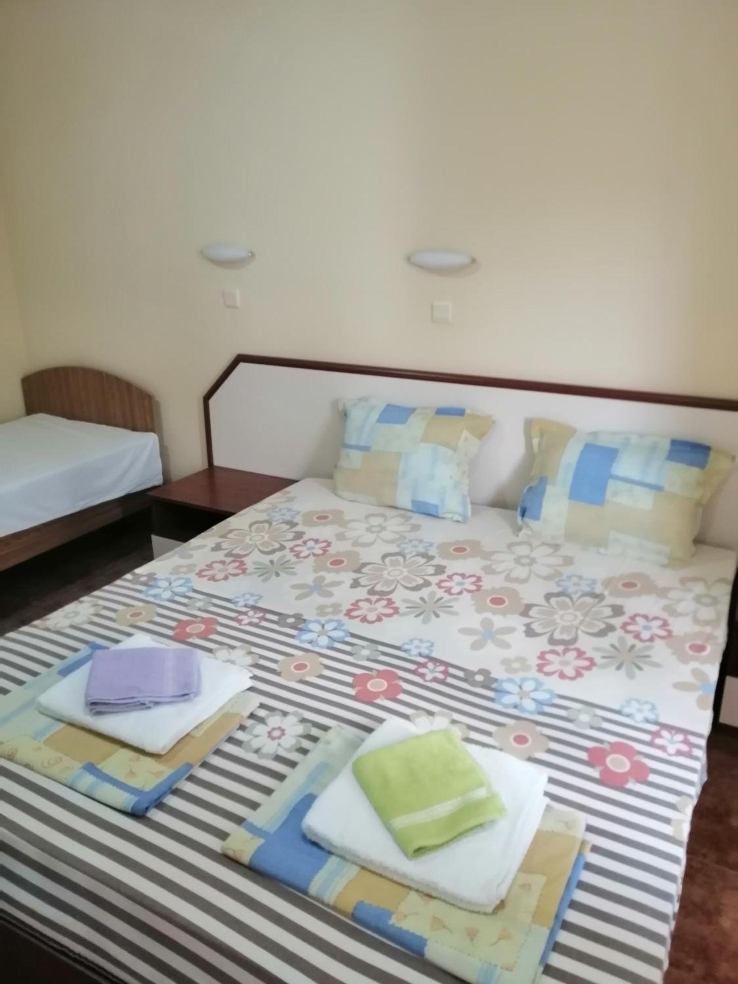 Femili Hotel Diveda Święty Włas Pokój zdjęcie
