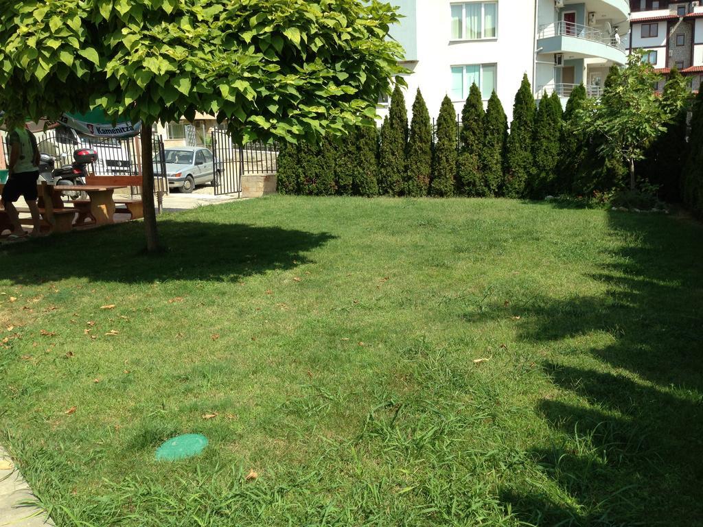 Femili Hotel Diveda Święty Włas Zewnętrze zdjęcie